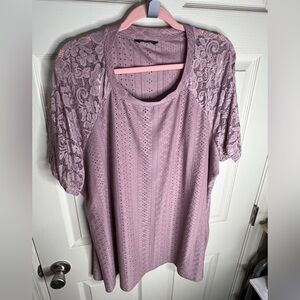 BloomChic Lace Sleeve Top size 22/24